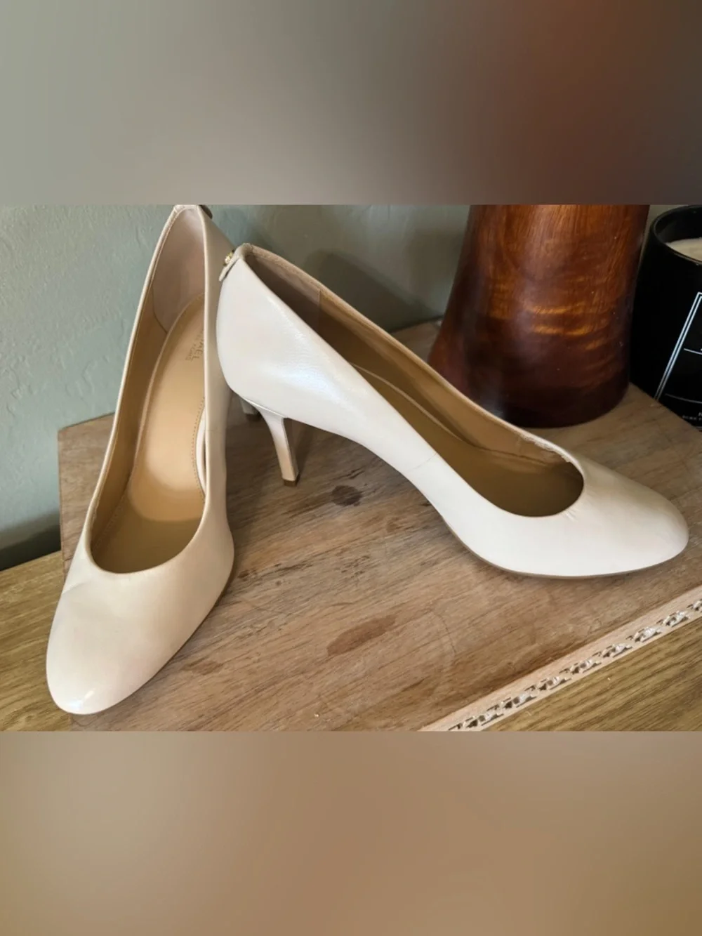 Michael Kors Nude Pumps Heels Size 9 Elegant Classic